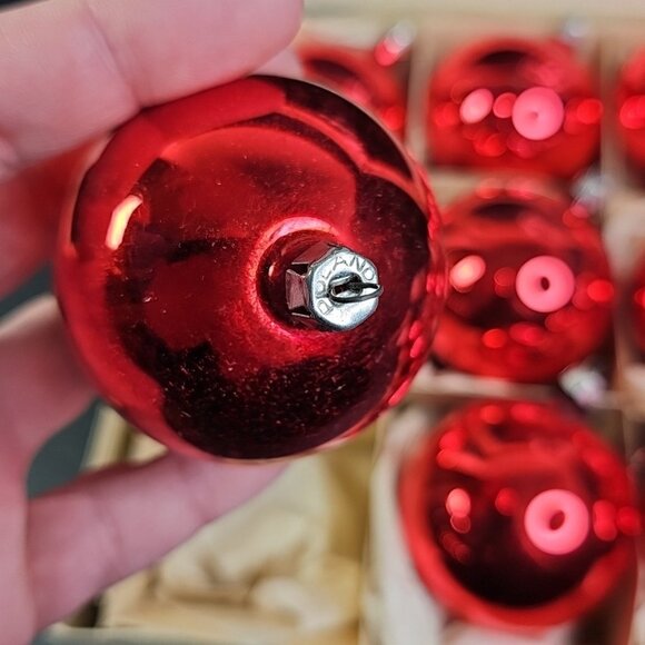 Vintage Poland Christmas Ornaments Baubles Set Of 12 RED Shiny Glass - Picture 4 of 16